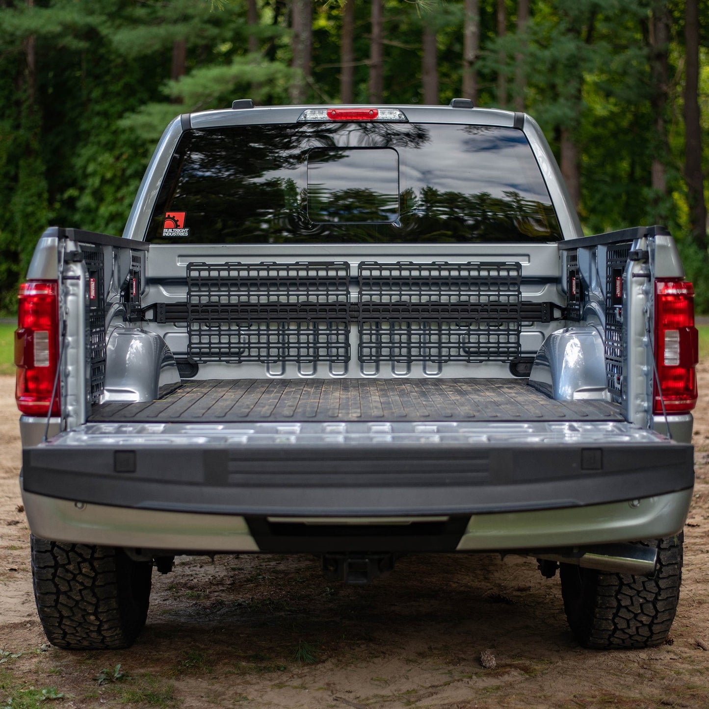 BUILTRIGHT INDUSTRIES - BULKHEAD ACCESSORY RAIL SYSTEM (F-SERIES 17+)