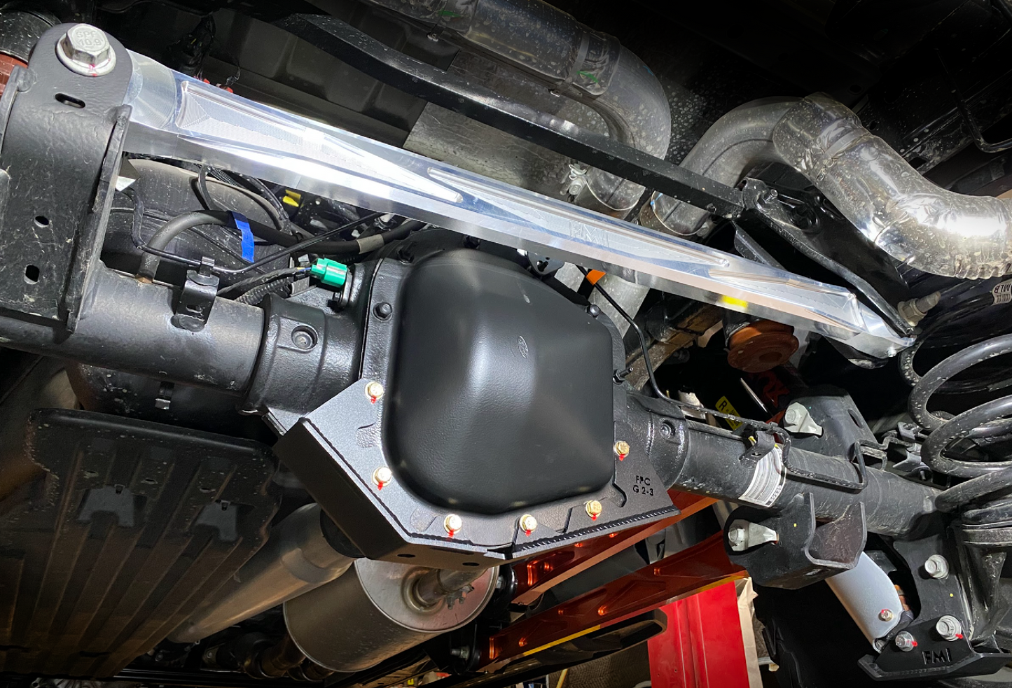 FOUTZ MOTORSPORTS - Billet Panhard Bar with Ultra-Flex Joint ( 21-24 Raptor)