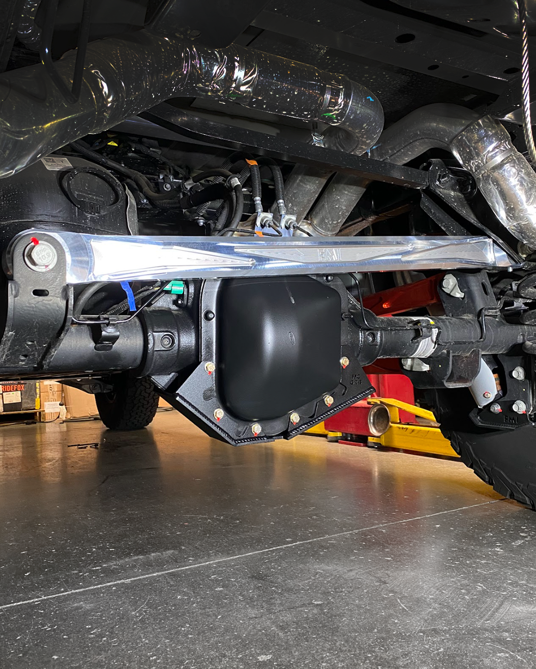 FOUTZ MOTORSPORTS - Billet Panhard Bar with Ultra-Flex Joint ( 21-24 Raptor)