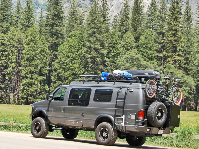 ALUMINESS - REAR BUMPER ( E-SERIES 1992+)