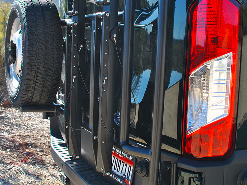 ALUMINESS - VERTICAL REAR DOOR BIKE RACK (TRANSIT 2015+)