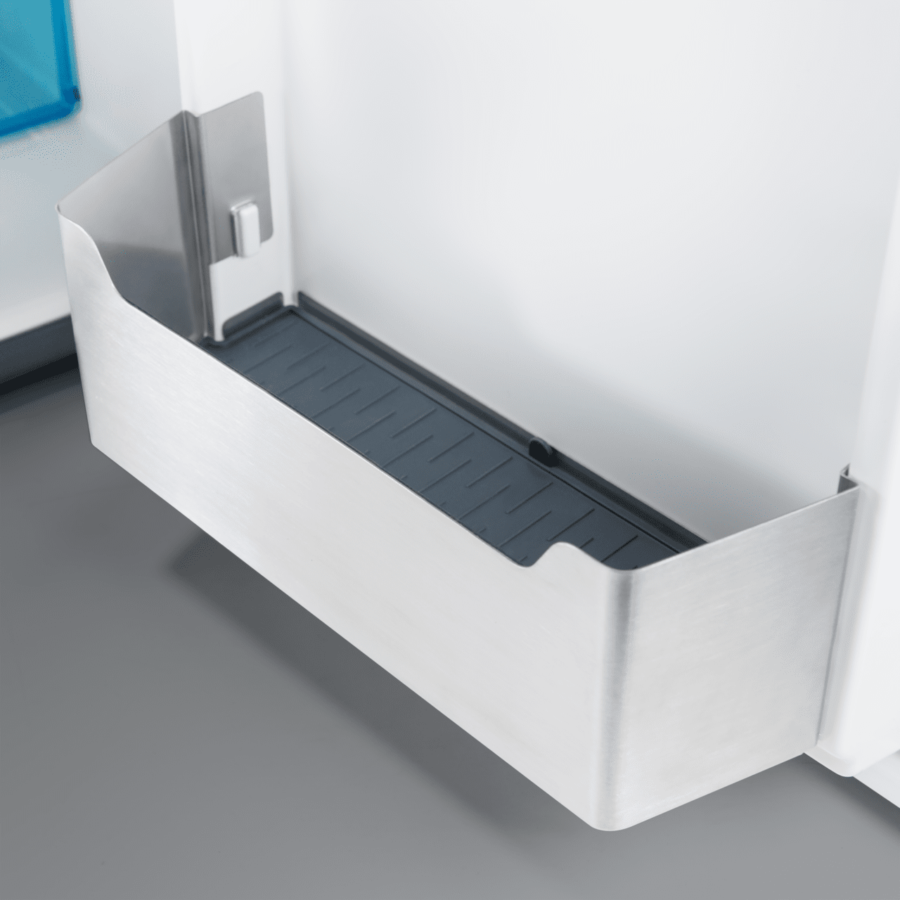 Dometic CRX PRO 65 Refrigerator - Drink Holder