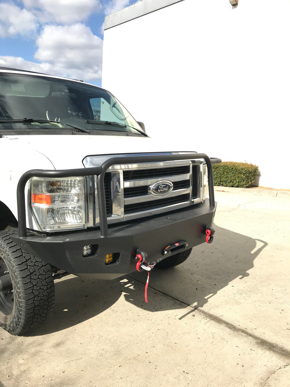 ALUMINESS - FRONT WINCH BUMPER (E-SERIES 2008+)