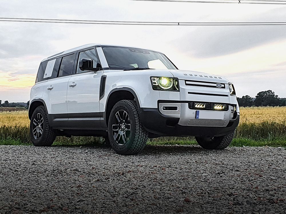 TRIPLE-R GRILLE KIT (LAND ROVER DEFENDER 2020+) - LR750