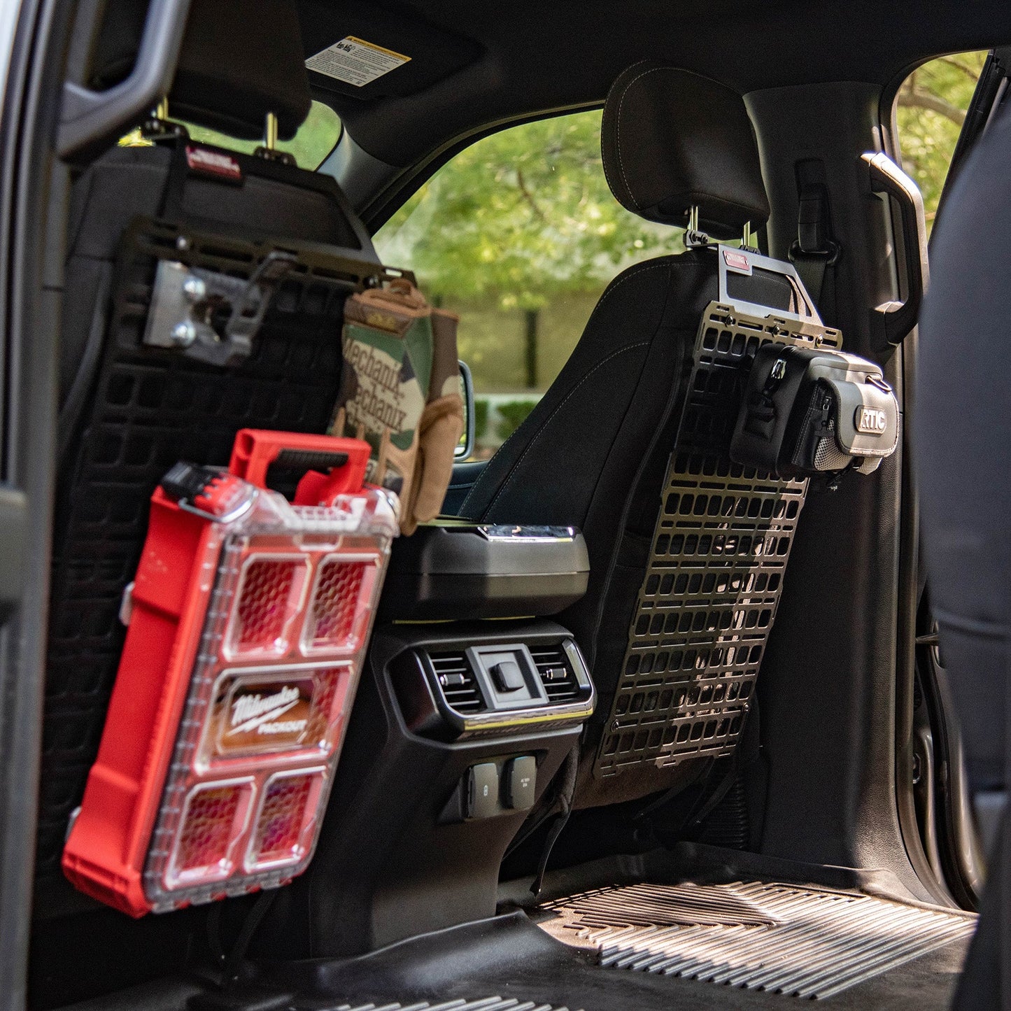 BUILTRIGHT INDUSTRIES - SEAT BACK TECH MOLLE KIT (SUPER DUTY 17-24)