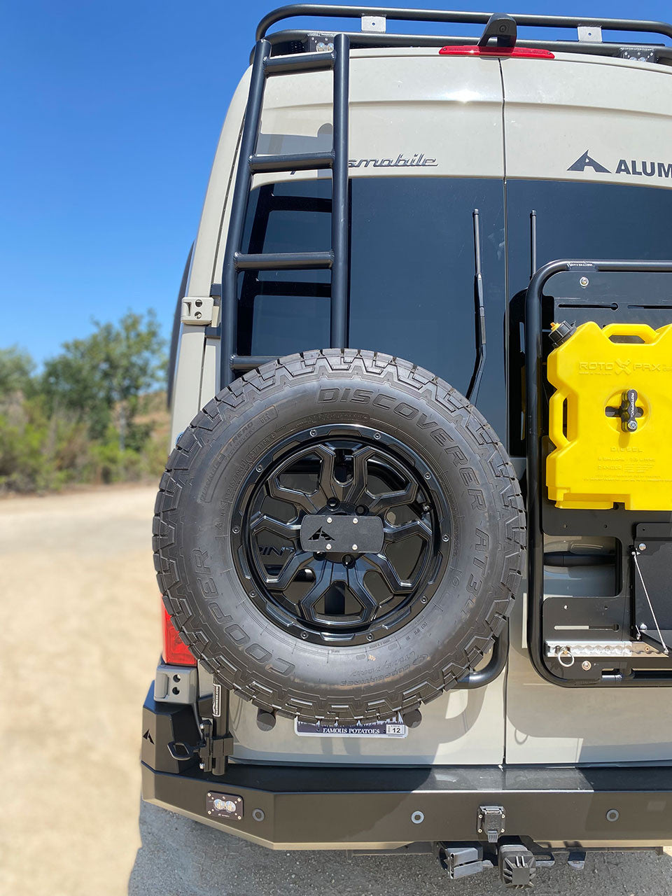 ALUMINESS - REAR DOOR LADDER (Sprinter 2019+)