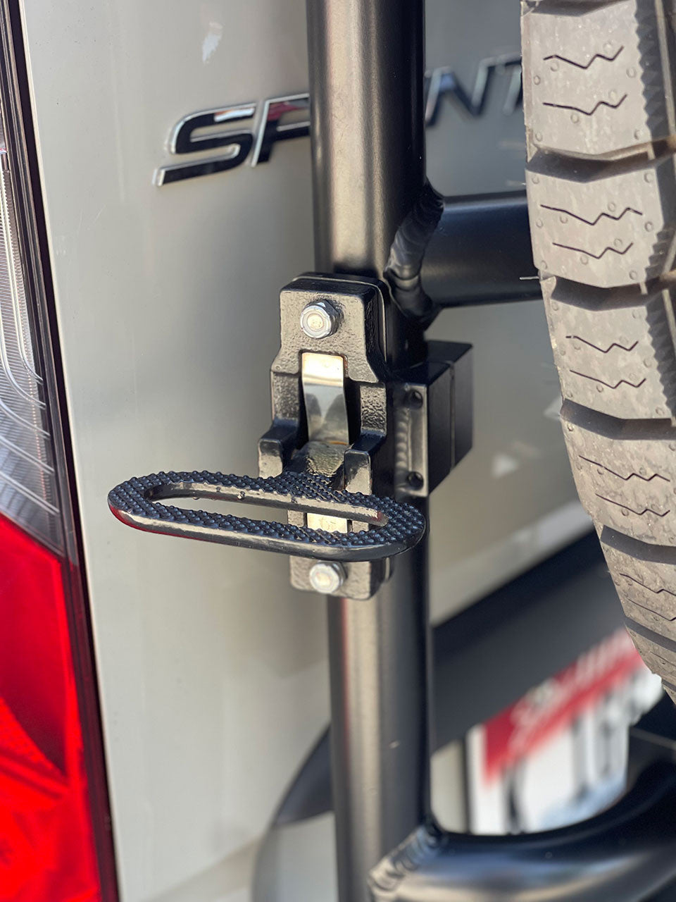 ALUMINESS - REAR DOOR LADDER (Sprinter 2019+)